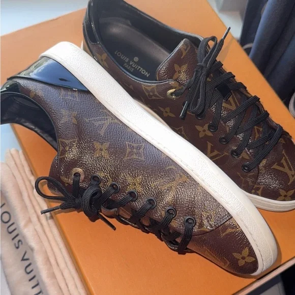 Preowned Louis Vuitton FrontRow Sneakers Size 41 - Picture 5 of 11